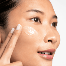 Load image into Gallery viewer, Australian Kakadu Plum Gummy Facial Cleanser